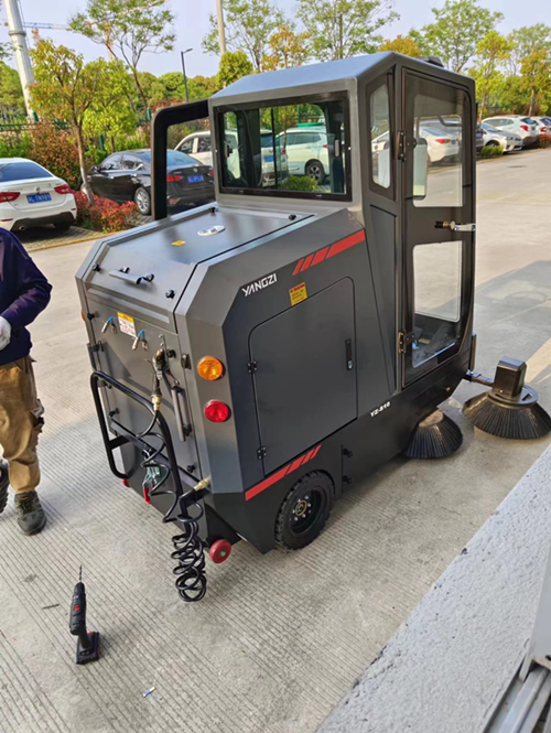 揚子全封閉掃地機的好處 揚子全封閉掃地機的好處